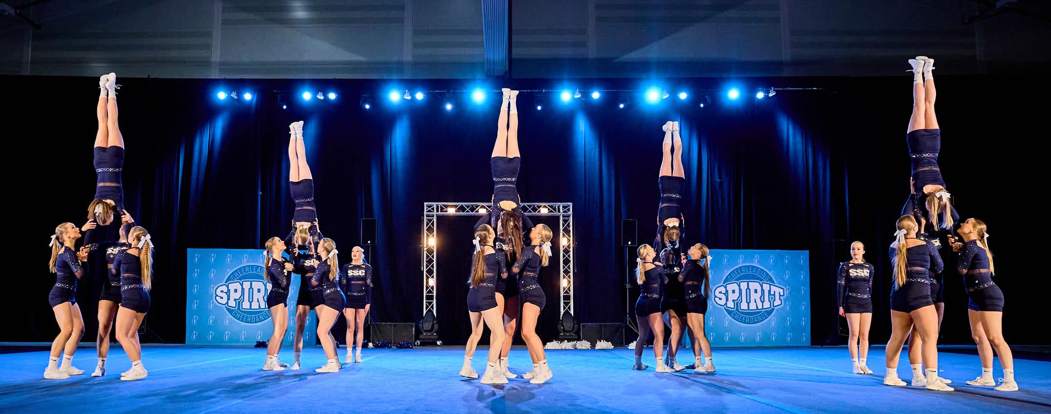 Spirit Shakin Cheerleaders Blackout