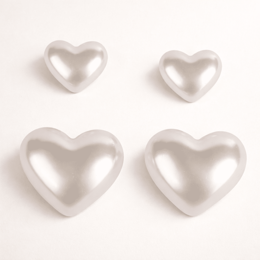 Ibero / Korvakoru helmi sydän 4kpl